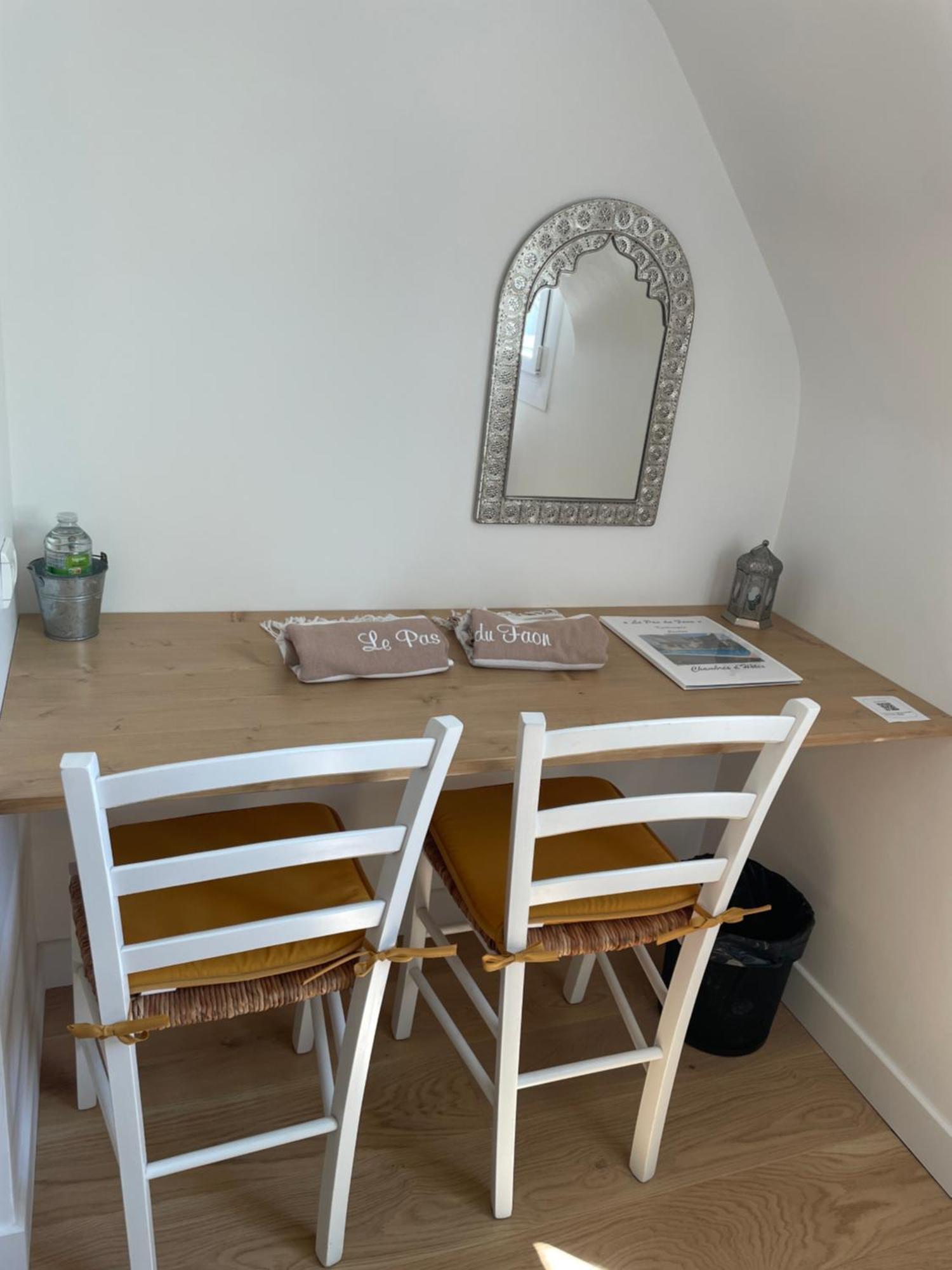Le Pas Du Faon Bed & Breakfast Caudan Екстериор снимка